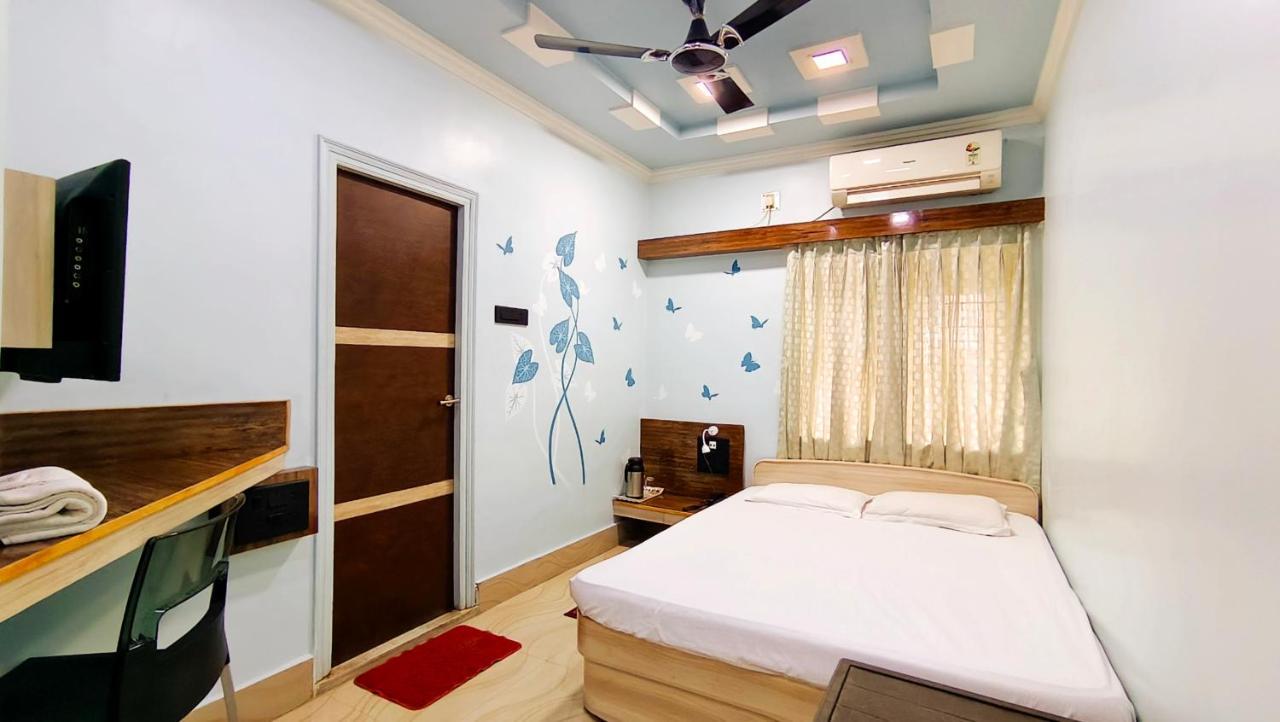 Hotel Samrat Baharampur Exterior photo